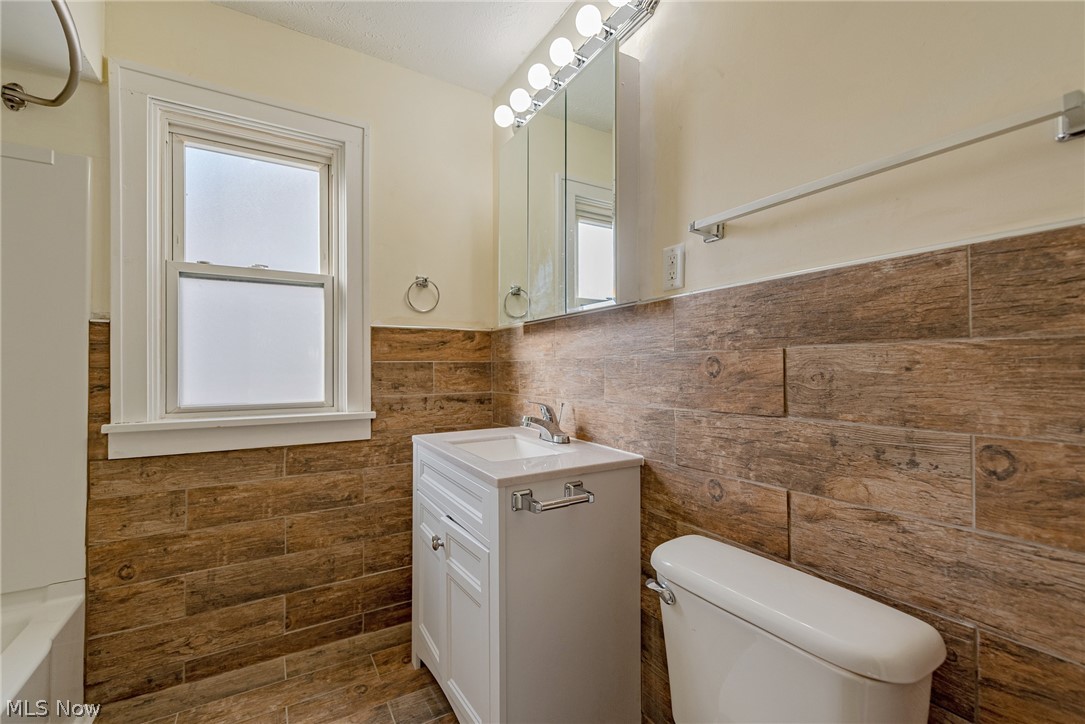 2001 Goodnor Road Cleveland Heights, OH 44118 - Photo 21 of 27 Gallery Image 21