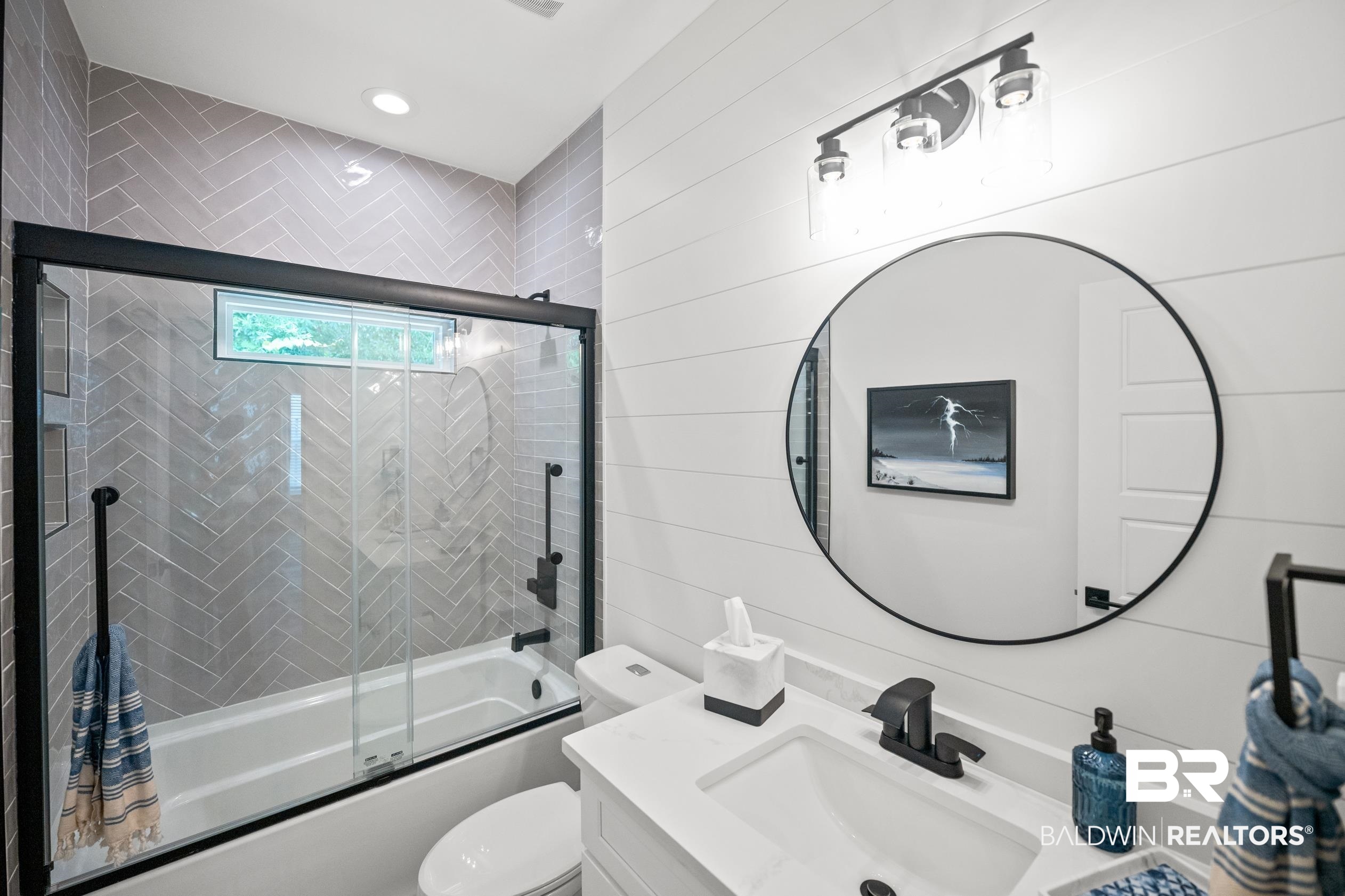 5501 Mobile Avenue Orange Beach, AL 36561 - Photo 17 of 40 Full bathroom with shower / bath combination with glass door, vanity, and recessed lighting