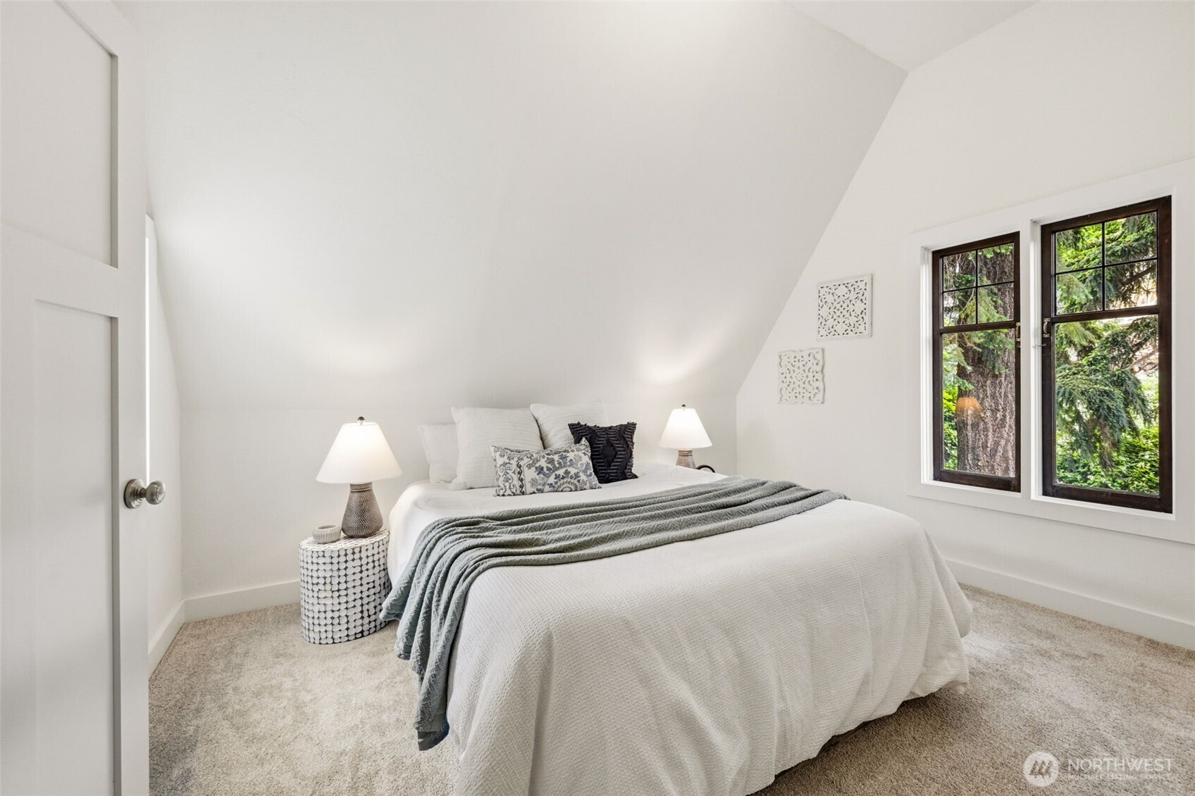 421 North 40th Street Seattle, WA 98103 - Photo 20 of 40