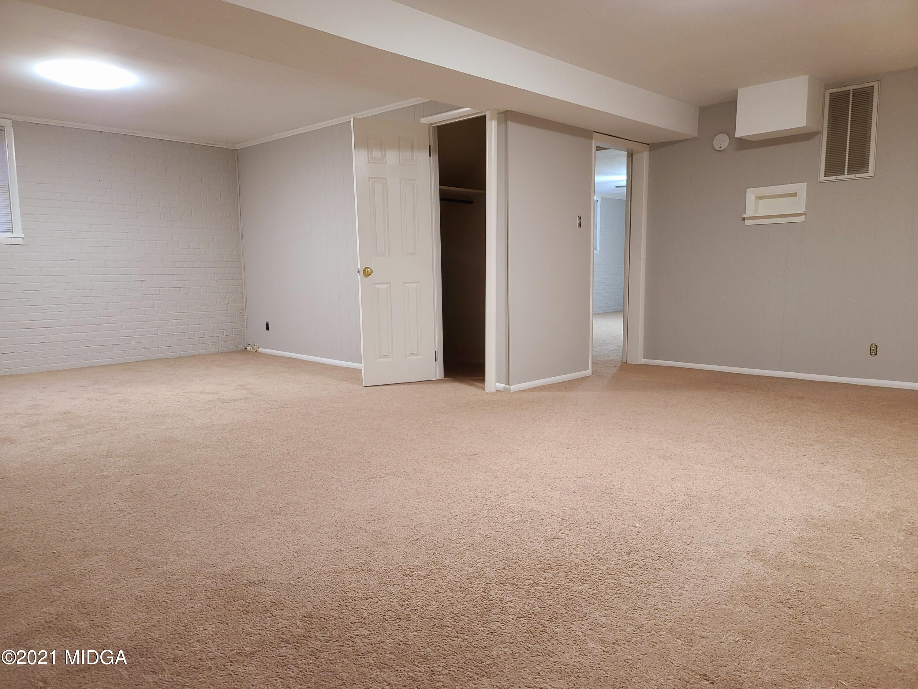 1355 Lake Valley Road Macon, GA 31210 - Photo 12 of 25 20210908_192852