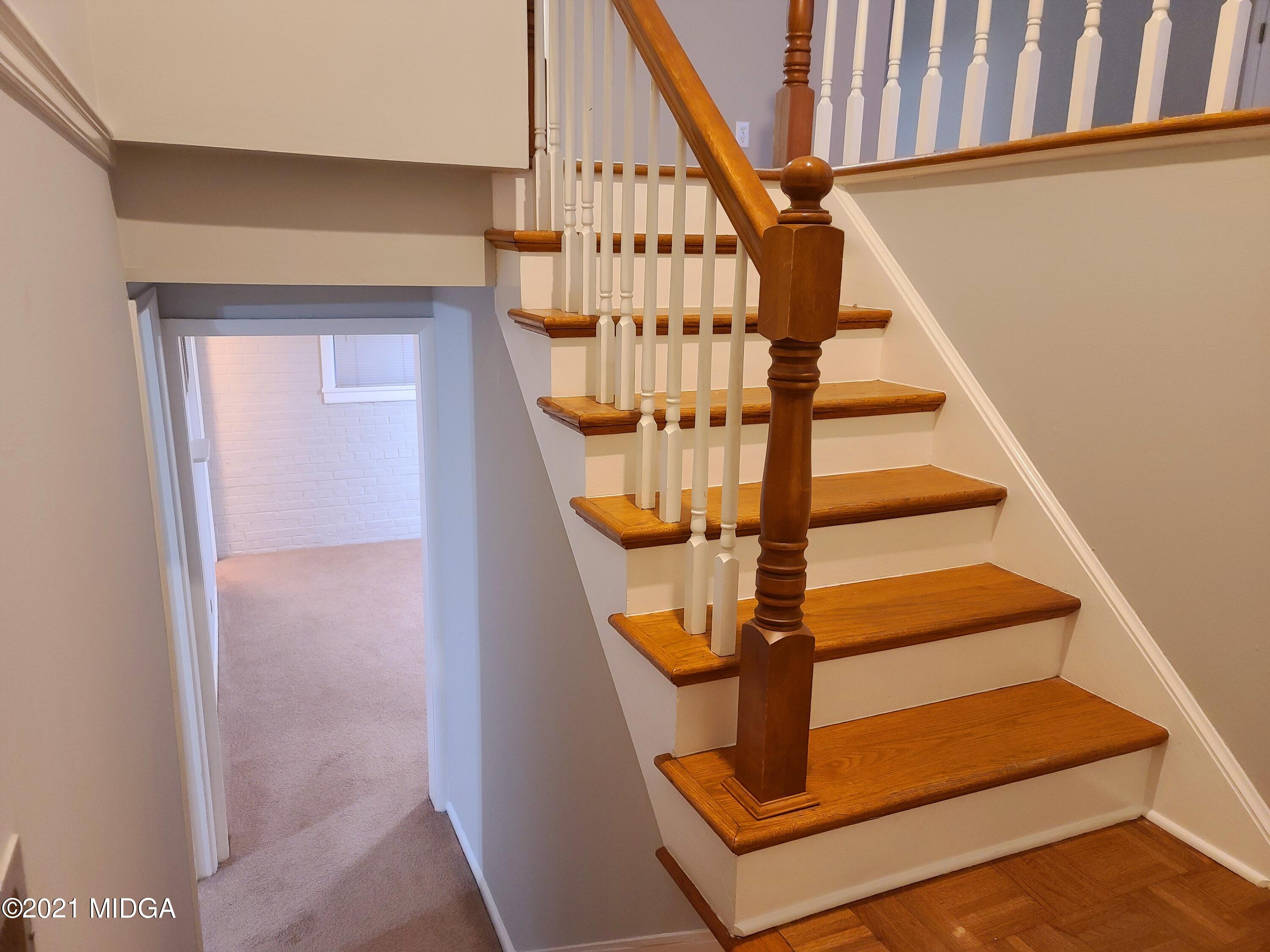 1355 Lake Valley Road Macon, GA 31210 - Photo 9 of 25 20210908_192724