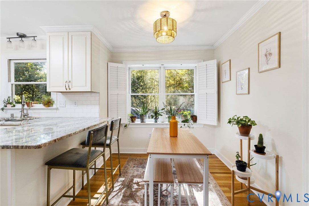 14701 Acorn Ridge Place Midlothian, VA 23112 - Photo 8 of 26 a large white kitchen with a large window