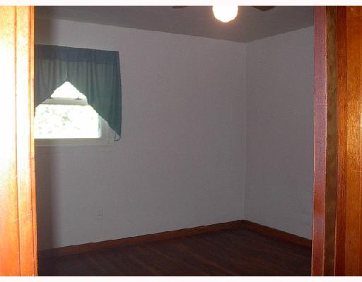 3 Buckwalter Road Pulaski, PA 16143 - Photo 5 of 7 Living Room.