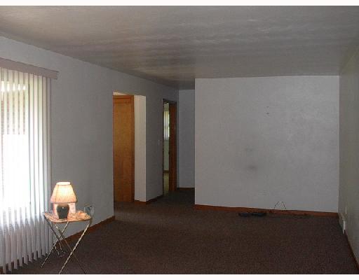 3 Buckwalter Road Pulaski, PA 16143 - Photo 6 of 7 Living Room.