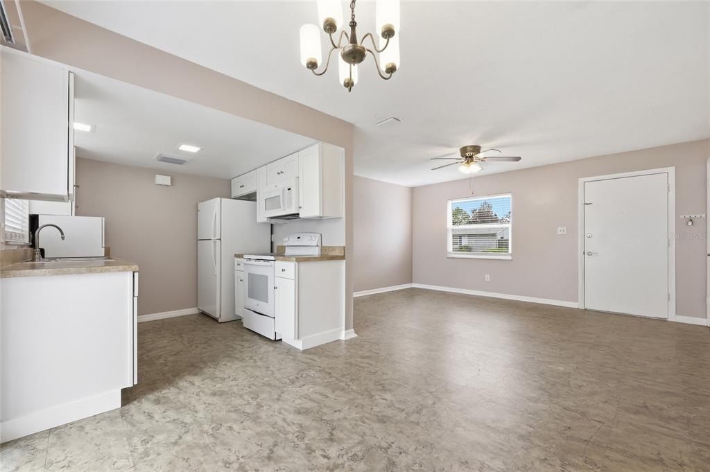 4048 Castlegate Drive Orlando, FL 32839 - Photo 7 of 31