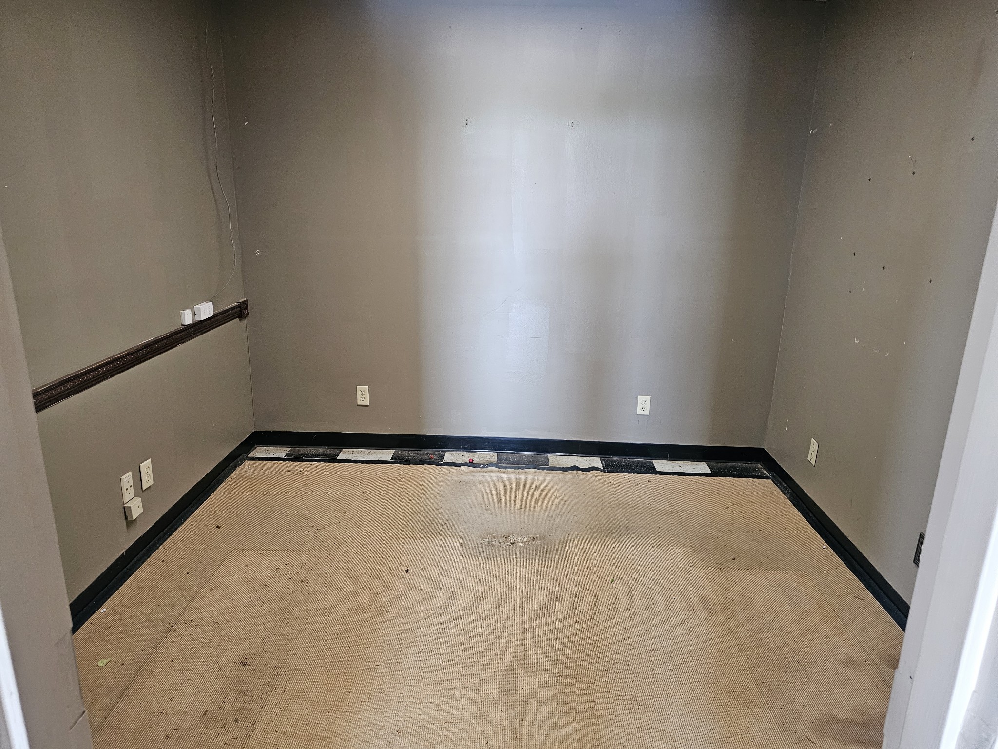 2104 Ruth Street Springfield, TN 37172 - Photo 27 of 61 close view of an empty room