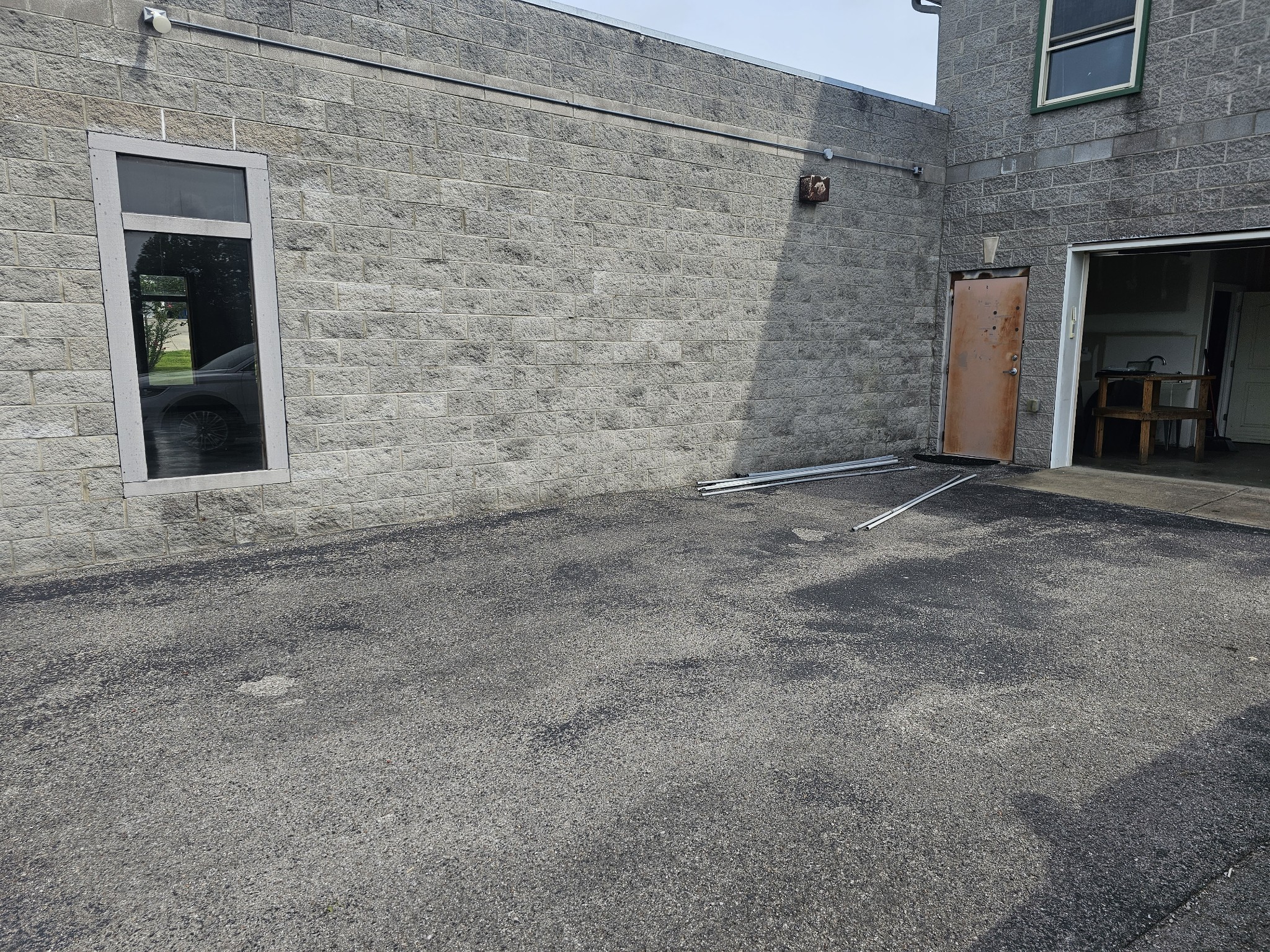 2104 Ruth Street Springfield, TN 37172 - Photo 4 of 61 a view of an empty room with a fireplace