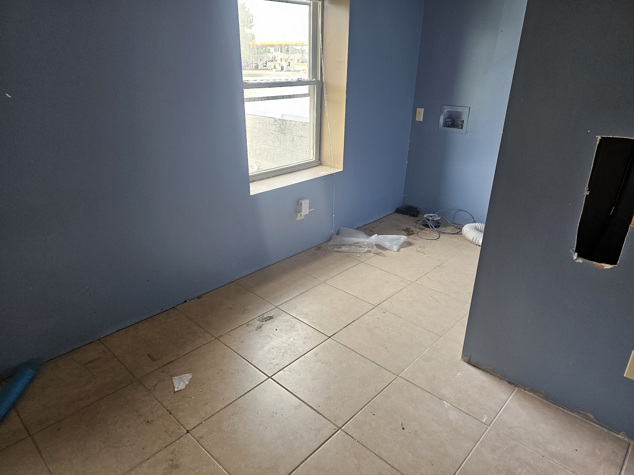 2104 Ruth Street Springfield, TN 37172 - Photo 53 of 61 a room with a window