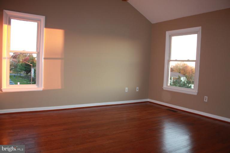 9664 Canterbury Riding, Unit 175 Laurel, MD 20723 - Photo 11 of 23 Bedroom (Master)