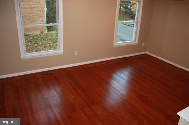 9664 Canterbury Riding, Unit 175 Laurel, MD 20723 - Photo 14 of 23 Living Room