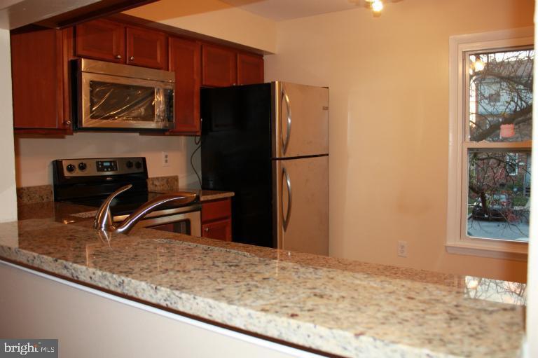 9664 Canterbury Riding, Unit 175 Laurel, MD 20723 - Photo 5 of 23 Kitchen