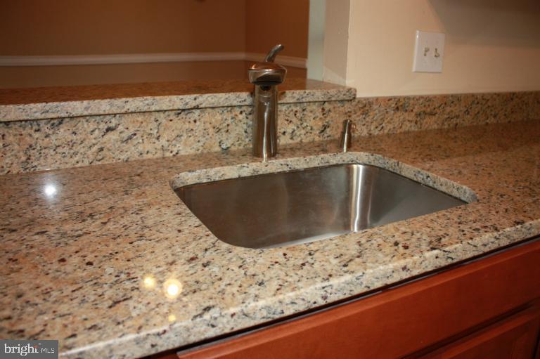 9664 Canterbury Riding, Unit 175 Laurel, MD 20723 - Photo 6 of 23 Kitchen