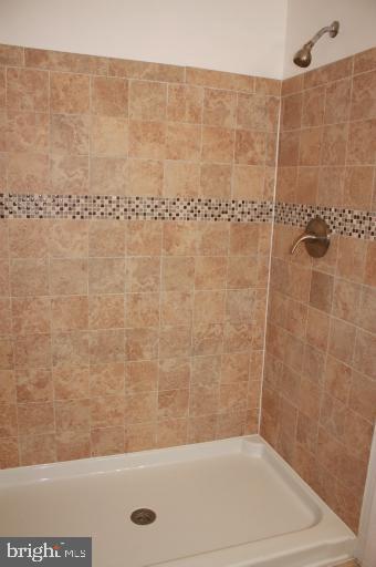 9664 Canterbury Riding, Unit 175 Laurel, MD 20723 - Photo 9 of 23 Bath (Master)