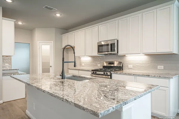 $3,300 | 10151 Bussang Road, Schertz, TX 78154
