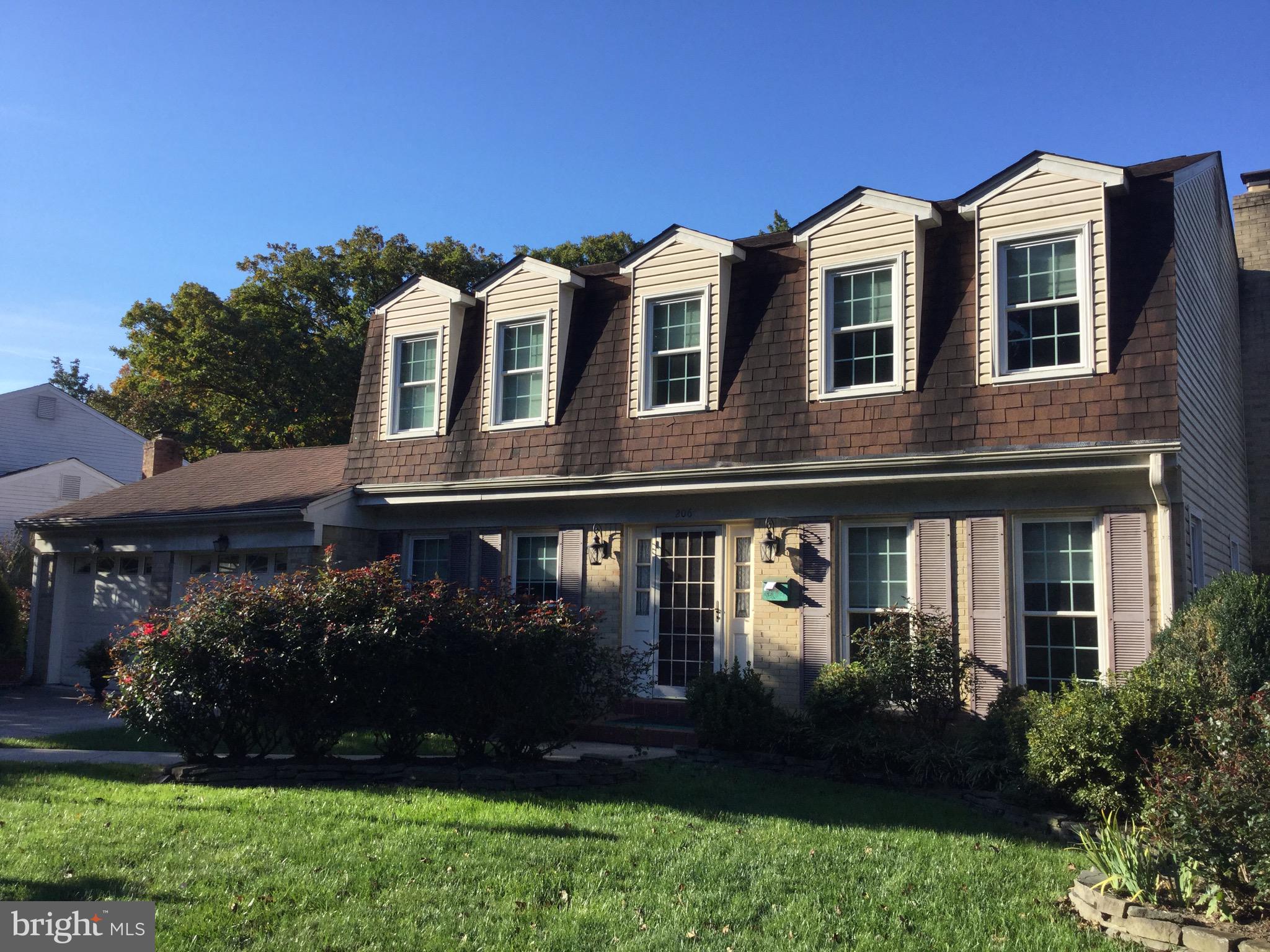206 Summit Hall Road Gaithersburg, MD 20877 - Photo 1 of 10 Exterior (Front)