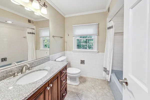 $6,500 | 1040 Forest Hill Road, Lake Forest, IL 60045