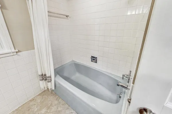 $6,500 | 1040 Forest Hill Road, Lake Forest, IL 60045