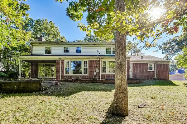 $6,500 | 1040 Forest Hill Road, Lake Forest, IL 60045