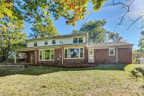 $6,500 | 1040 Forest Hill Road, Lake Forest, IL 60045