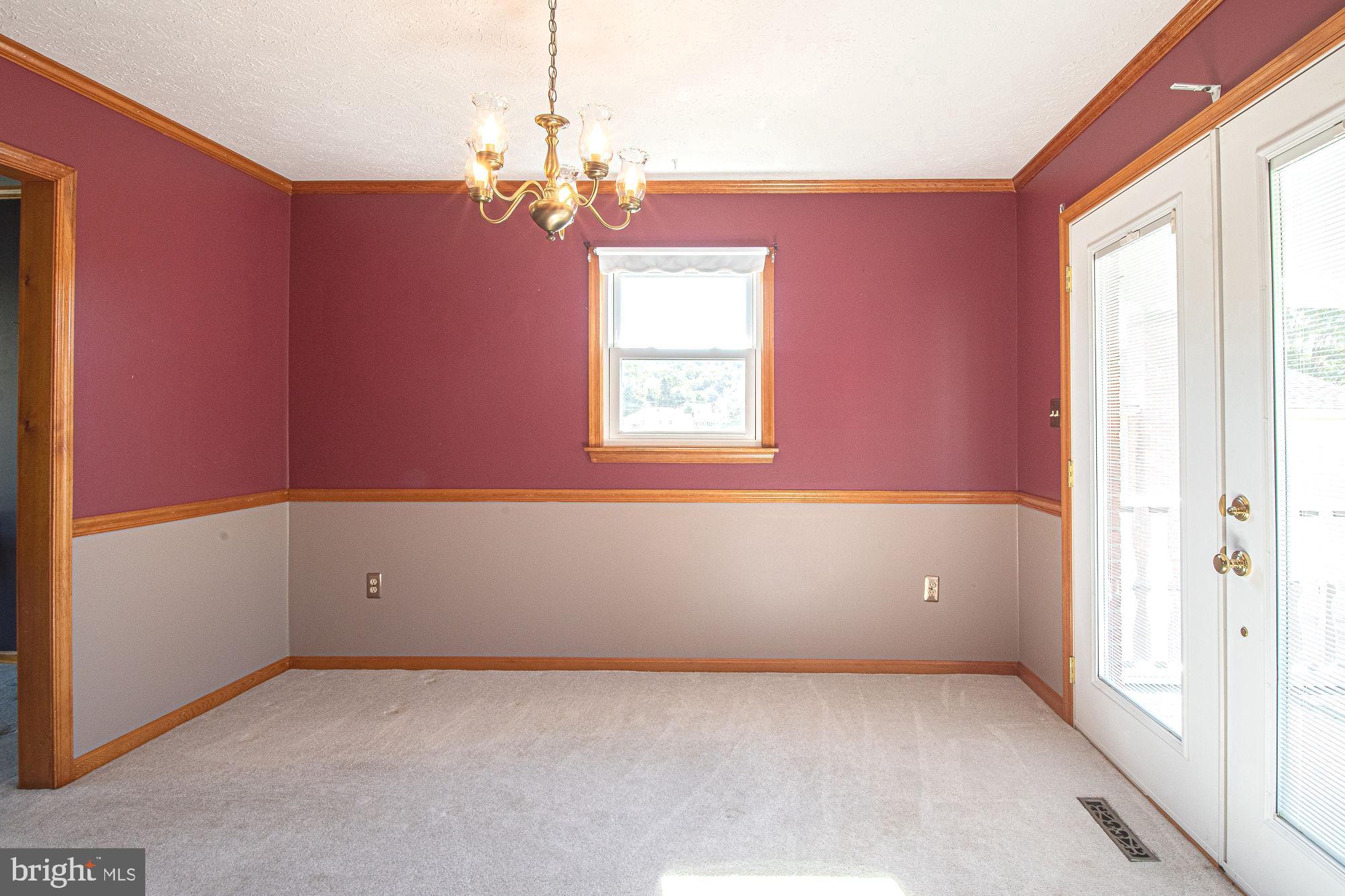 7 Ridge Road Front Royal, VA 22630 - Photo 19 of 48 Dining room