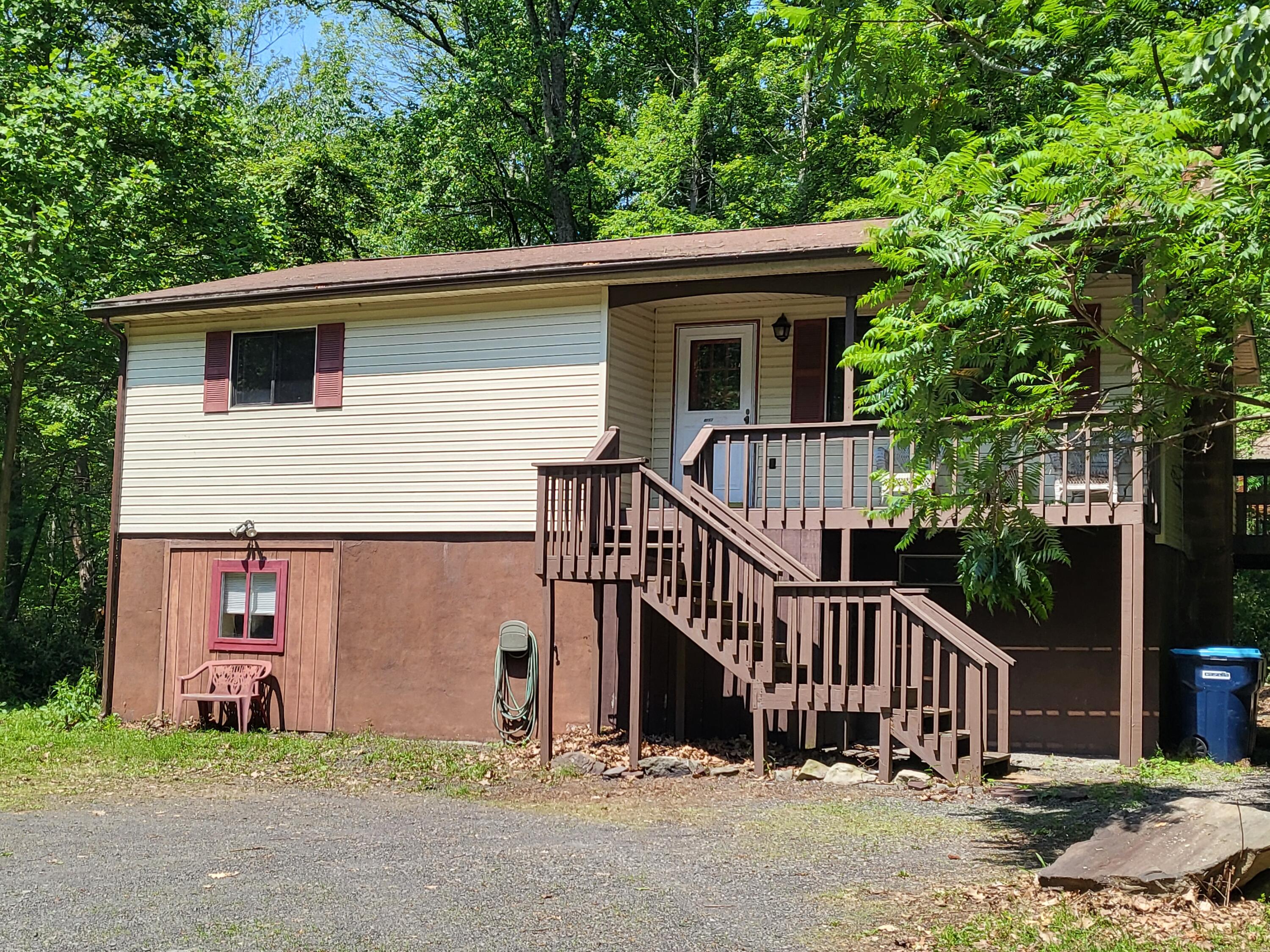 2153 Gravel Road Canadensis, PA 18325 - Photo 2 of 30 Front View