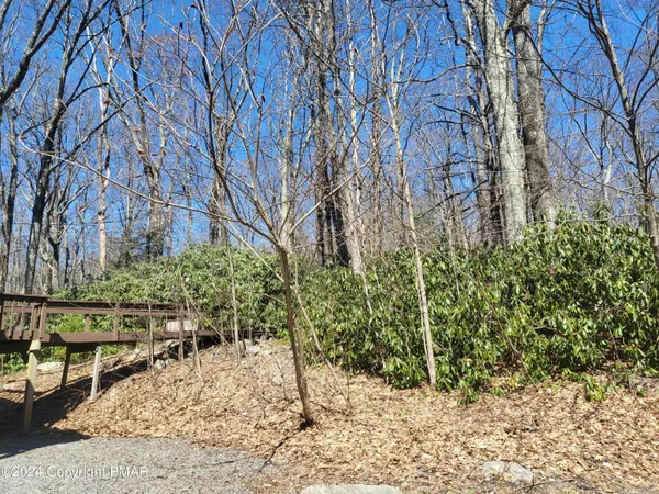 $269,000 | 2153 Gravel Road, Canadensis, PA 18325