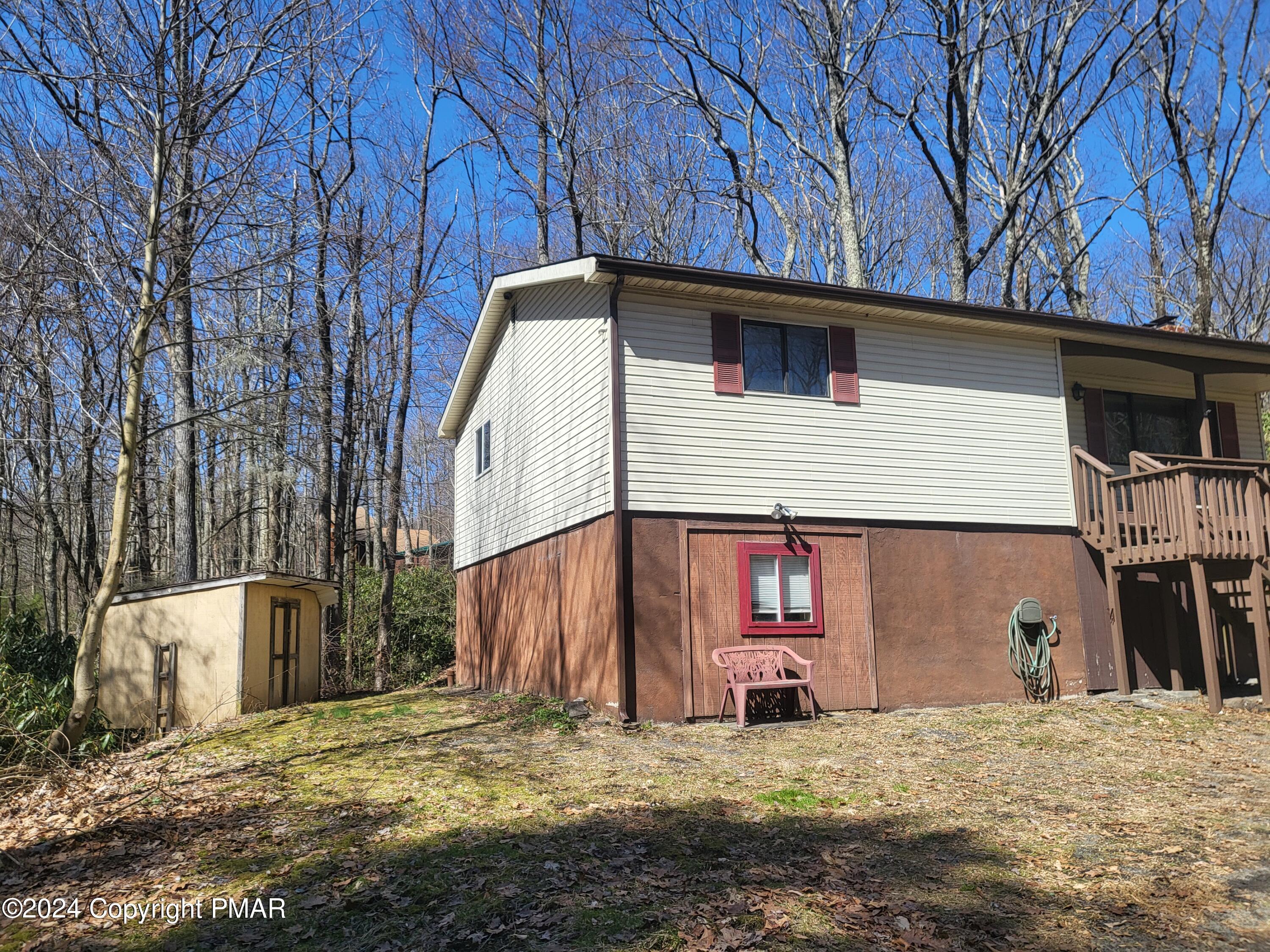 2153 Gravel Road Canadensis, PA 18325 - Photo 24 of 30 Side view and shed