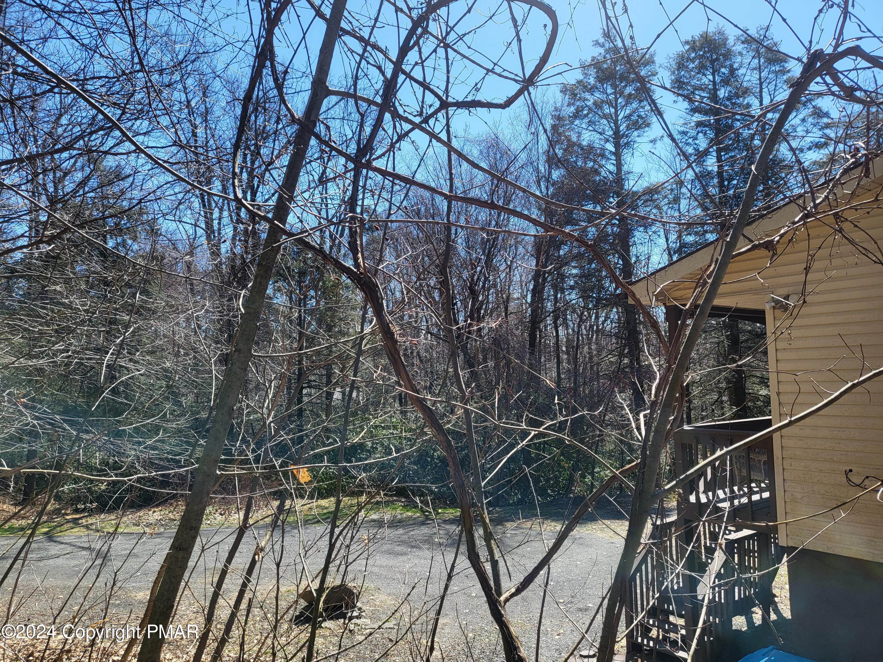 2153 Gravel Road Canadensis, PA 18325 - Photo 28 of 30 View to front