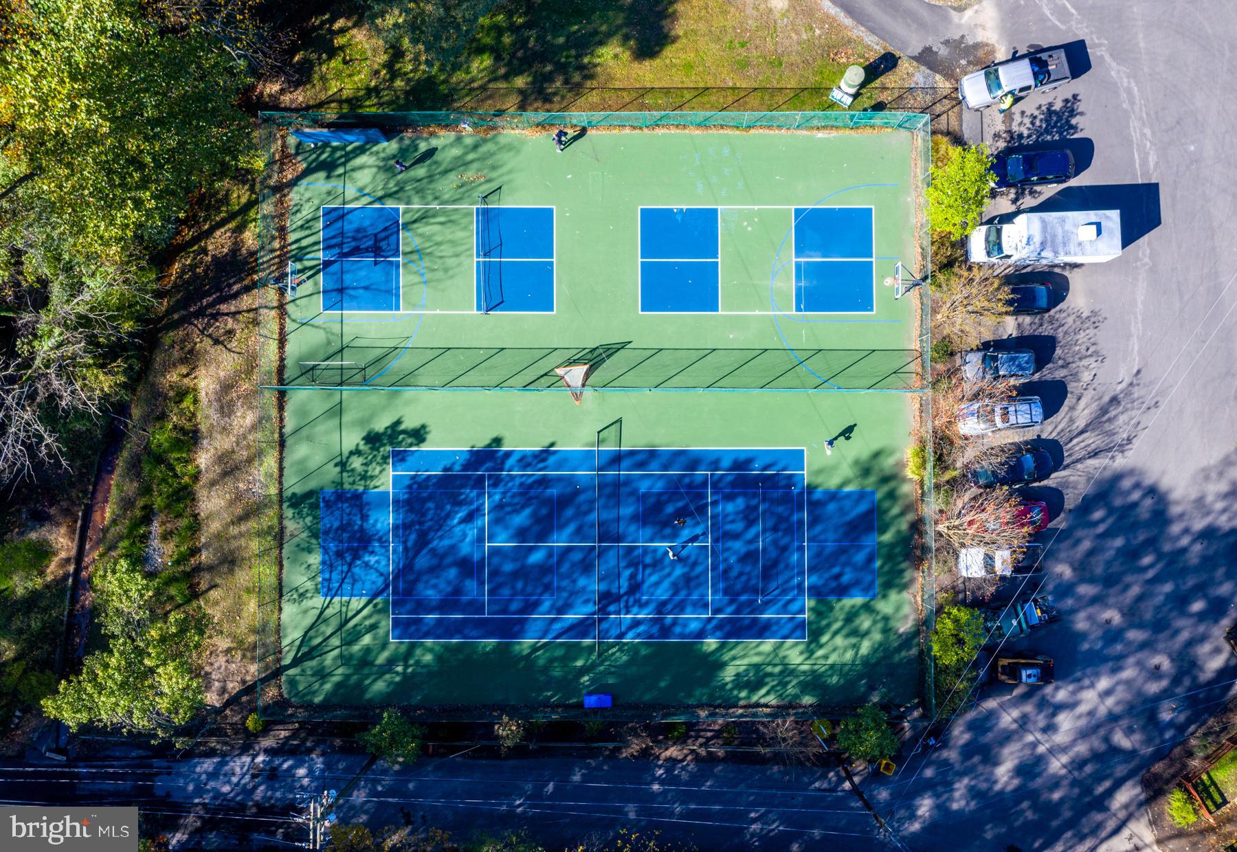 1727 Robinhood Road Annapolis, MD 21401 - Photo 38 of 44 Community Tennis/Pickle ball courts