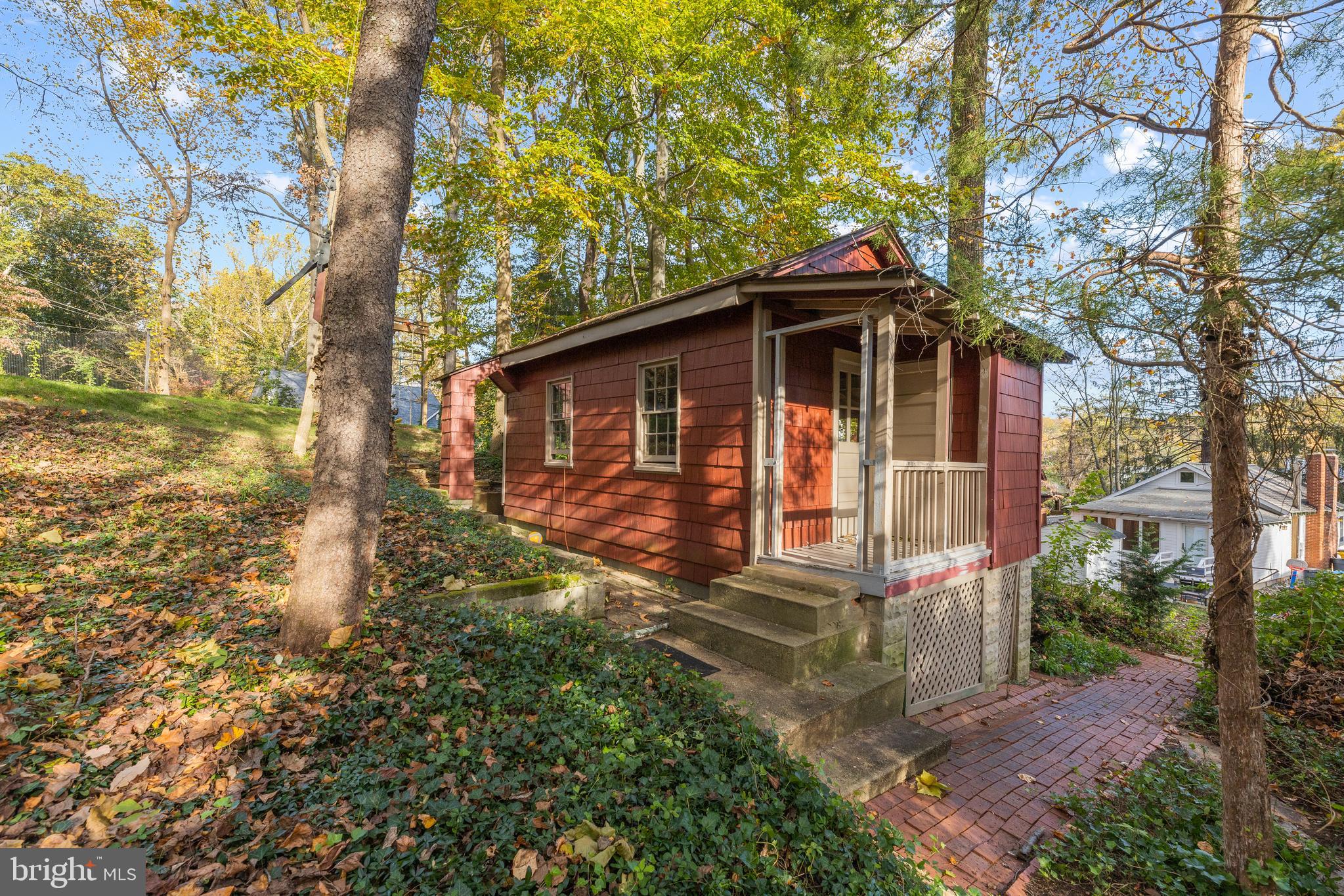 1727 Robinhood Road Annapolis, MD 21401 - Photo 7 of 44 Cozy cottage , could be office/playhouse