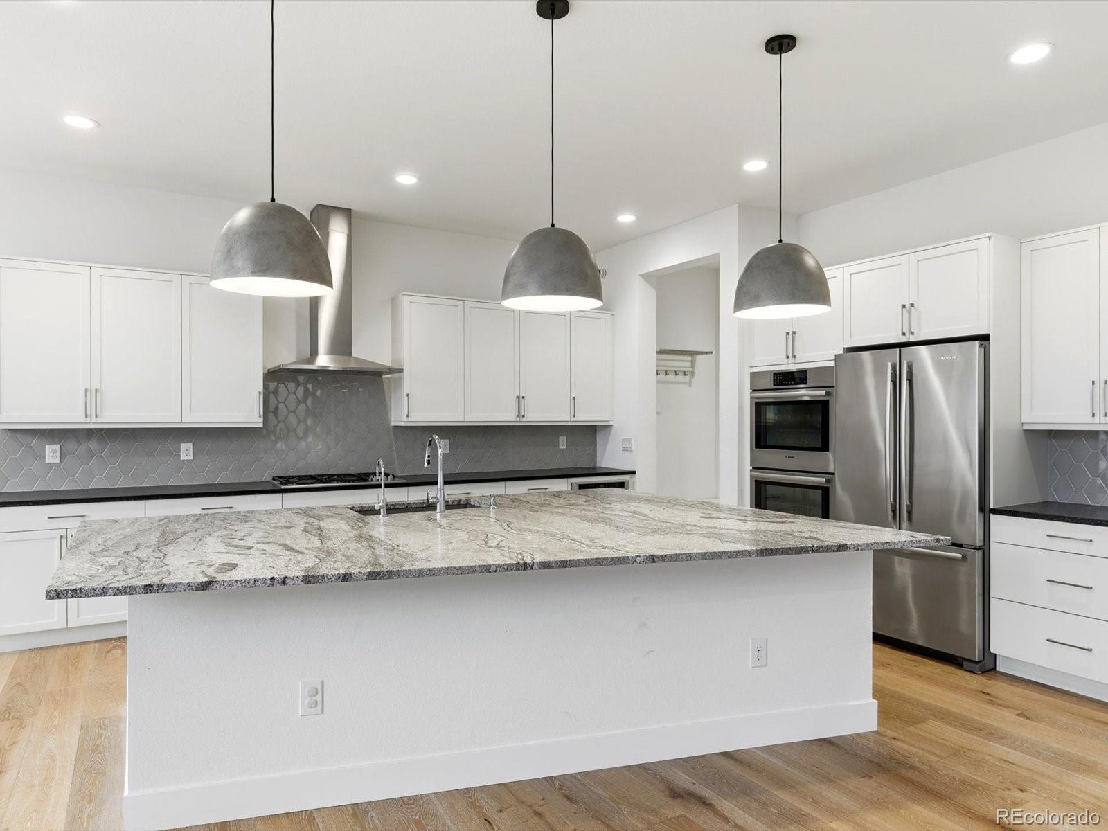 6121 Chester Street Denver, CO 80238 - Photo 7 of 45