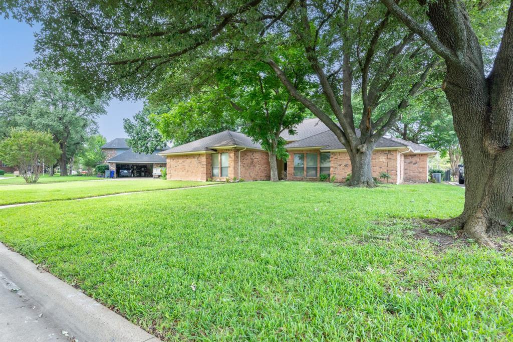 1525 Inverness Road Mansfield, TX 76063 - Photo 3 of 28