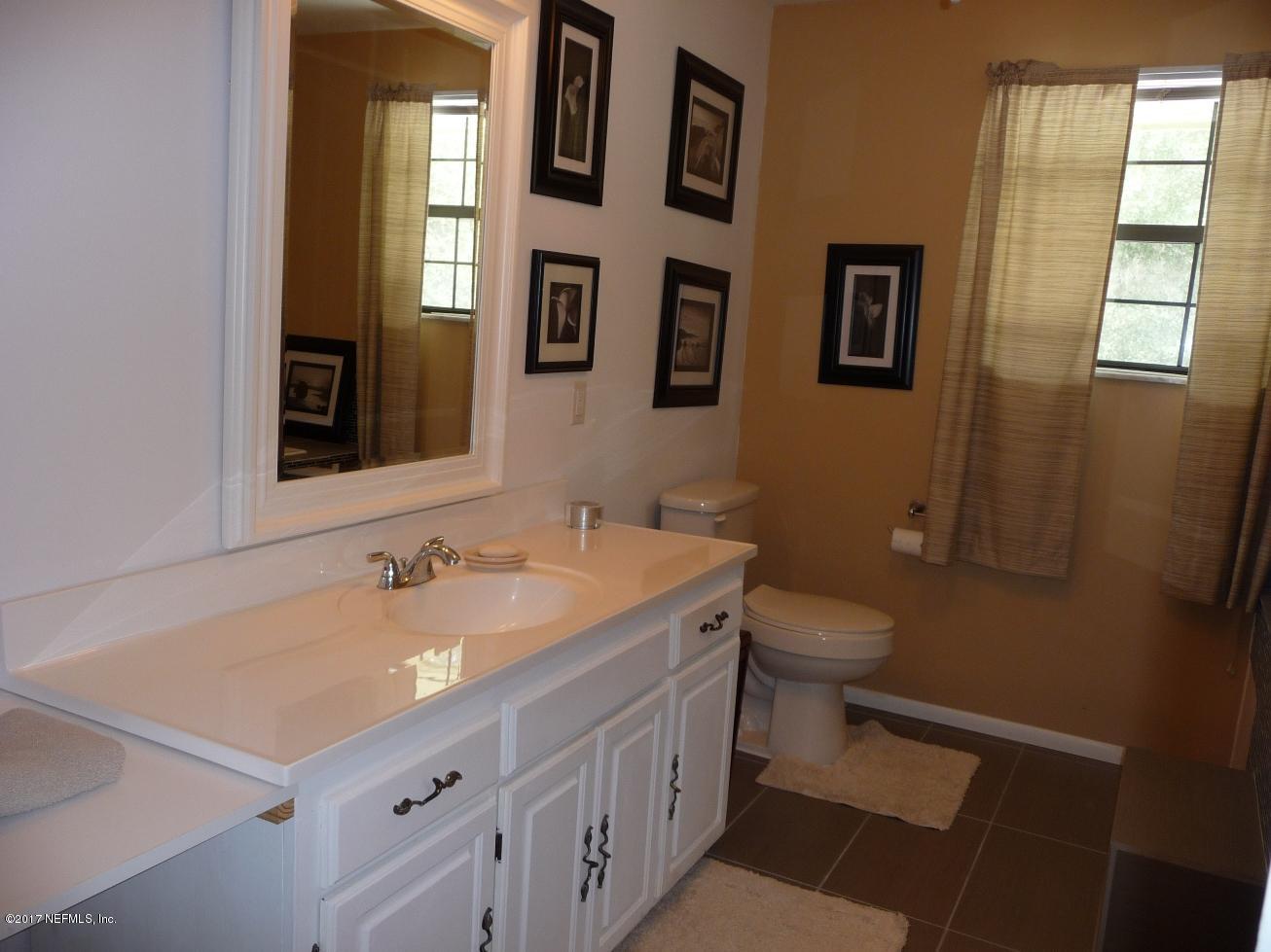 113 Hollister School Road Palatka, FL 32177 - Photo 29 of 52 upstairs hall bath