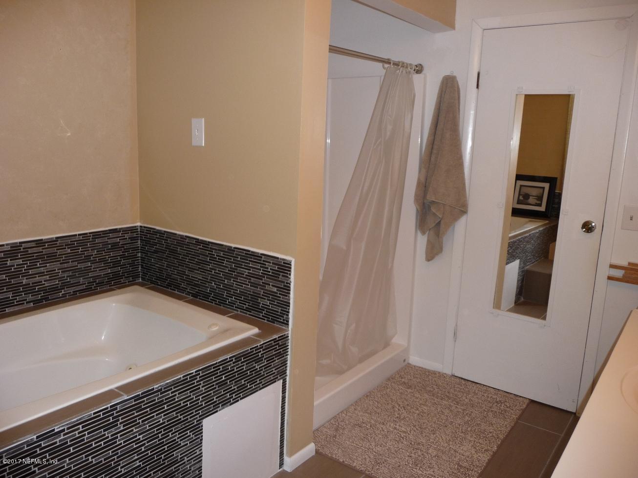 113 Hollister School Road Palatka, FL 32177 - Photo 31 of 52 upstairs hall bath