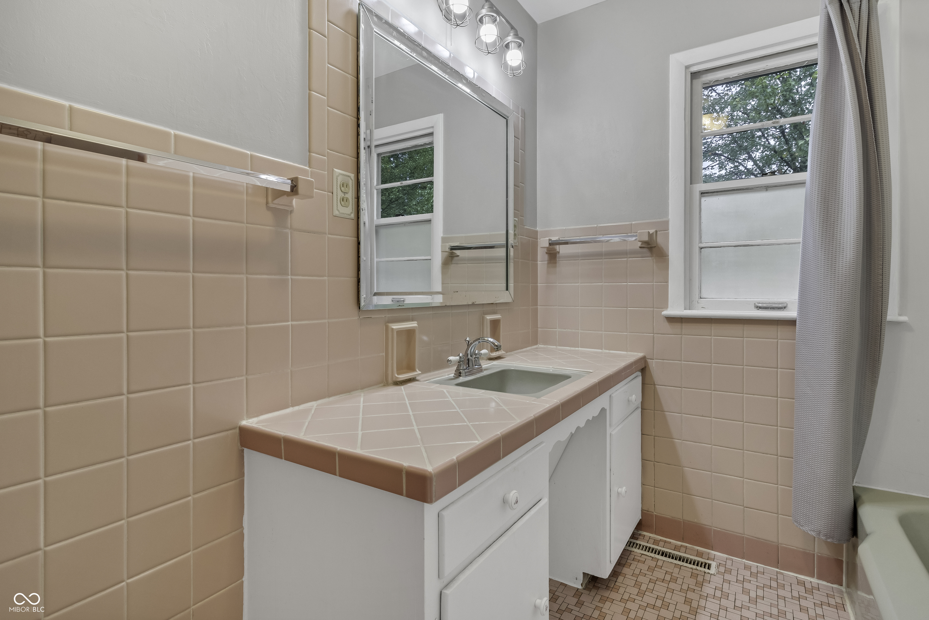 105 McClellan Road Greenfield, IN 46140 - Photo 20 of 46 Gallery Image 20