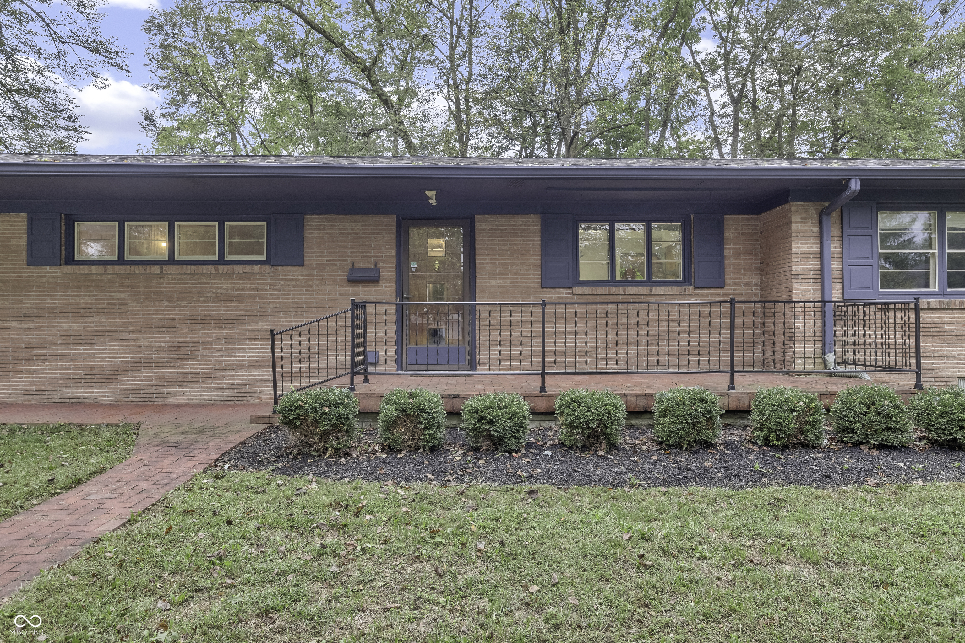 105 McClellan Road Greenfield, IN 46140 - Photo 2 of 46 Gallery Image 2