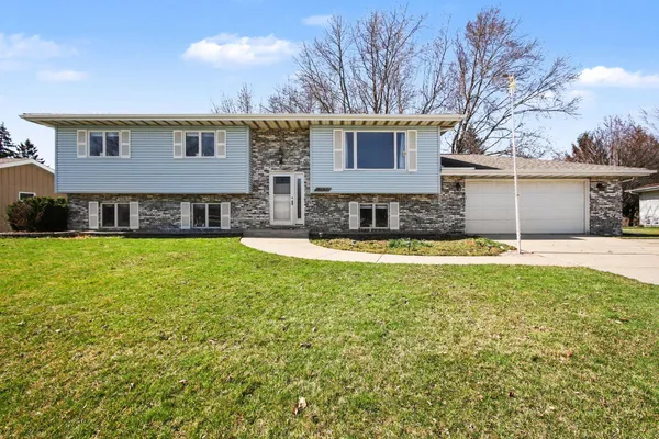 $449,900 | 12632 Patnoe Drive, St. John, IN 46373
