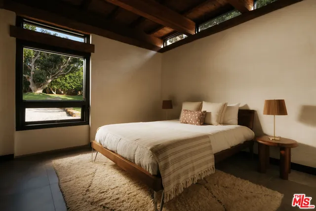 $17,850,000 | 30464 Morning View Drive, Malibu, CA 90265