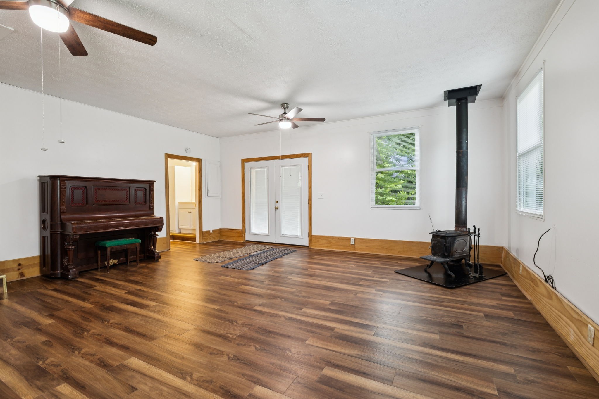 115 White Road Portland, TN 37148 - Photo 23 of 44 a living room with furniture and a fireplace
