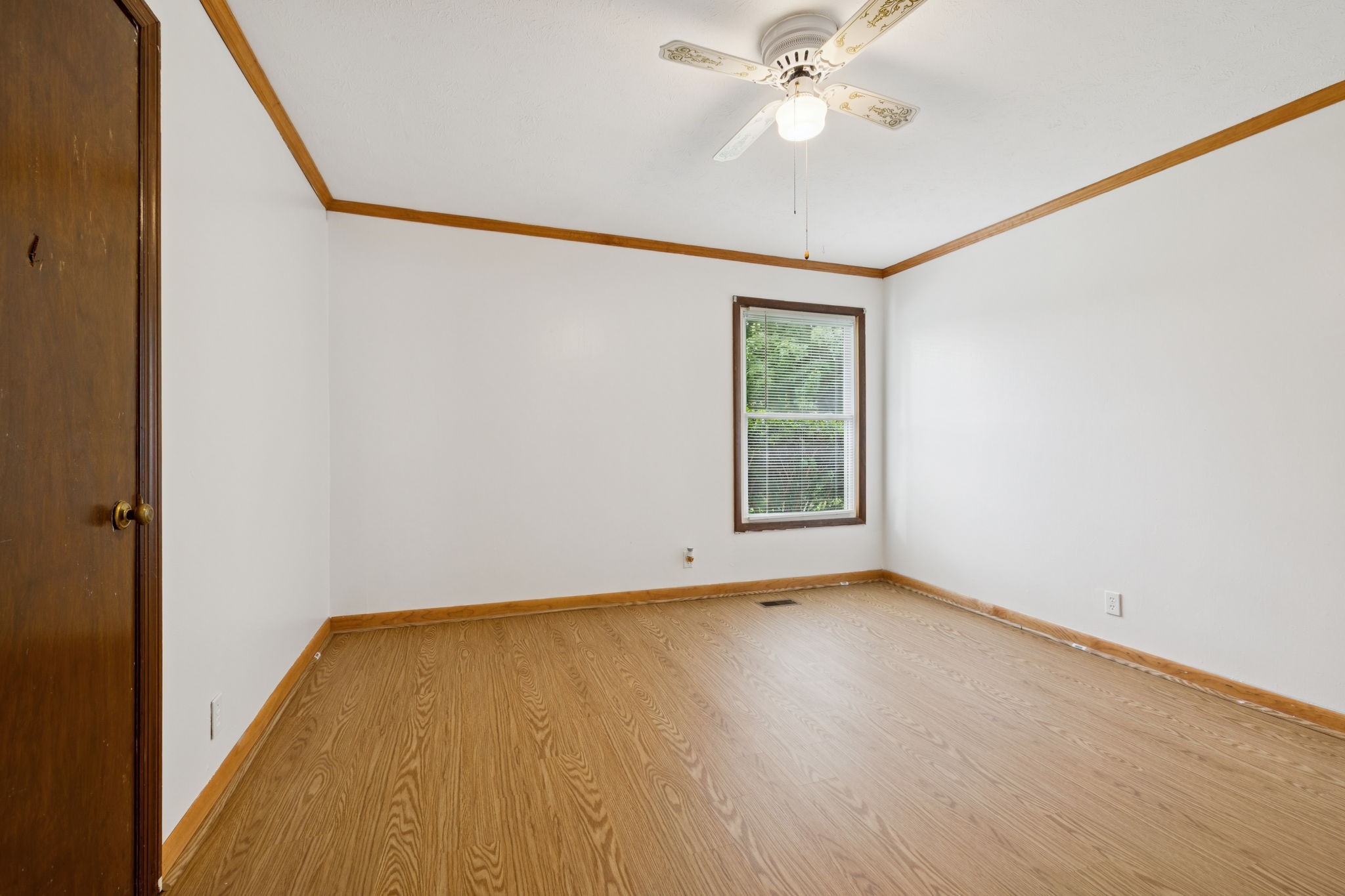 115 White Road Portland, TN 37148 - Photo 30 of 44 wooden floor in an empty room with a window