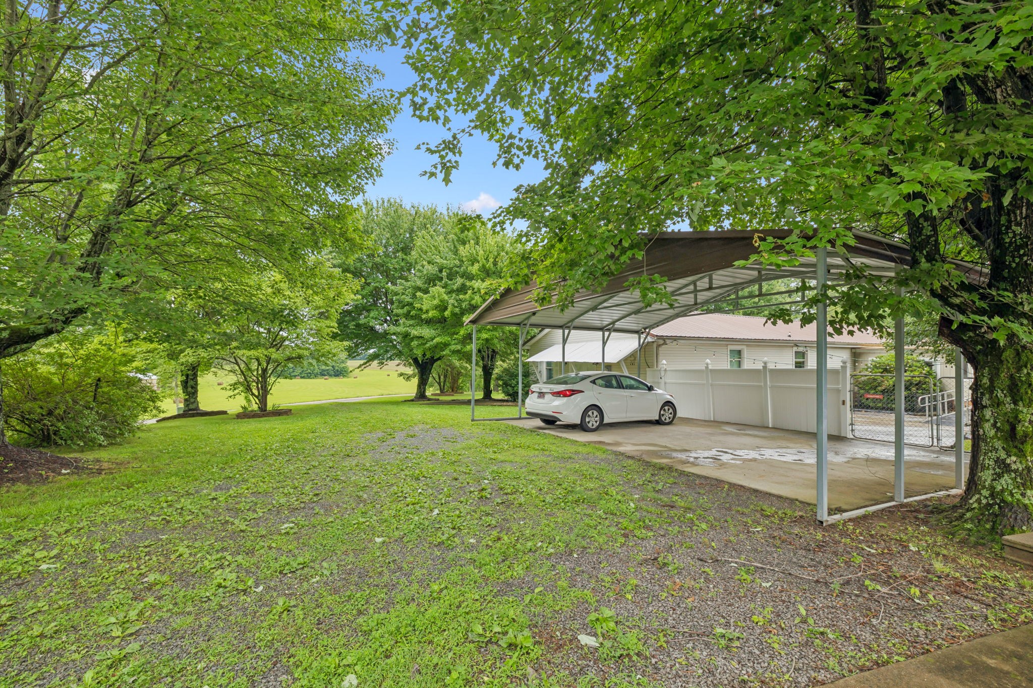 115 White Road Portland, TN 37148 - Photo 40 of 44 a view of a house with a yard