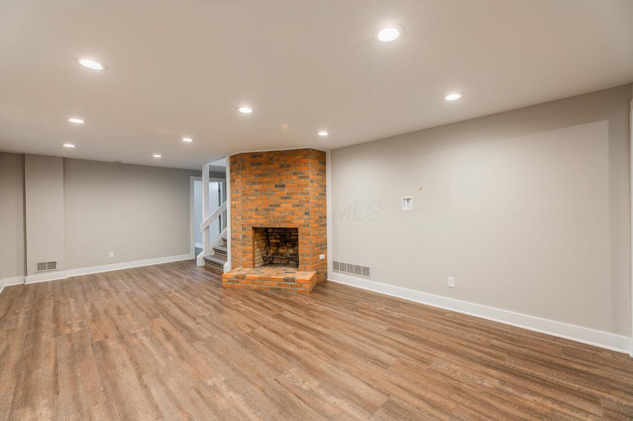 2248 Sandover Road Columbus, OH 43220 - Photo 22 of 36 Lower Level Living Area