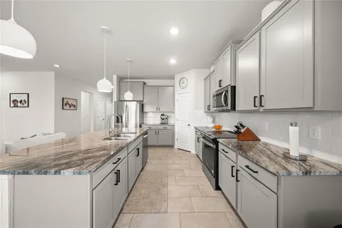 $525,000 | 2013 Midnight Pearl Drive, Sarasota, FL 34240