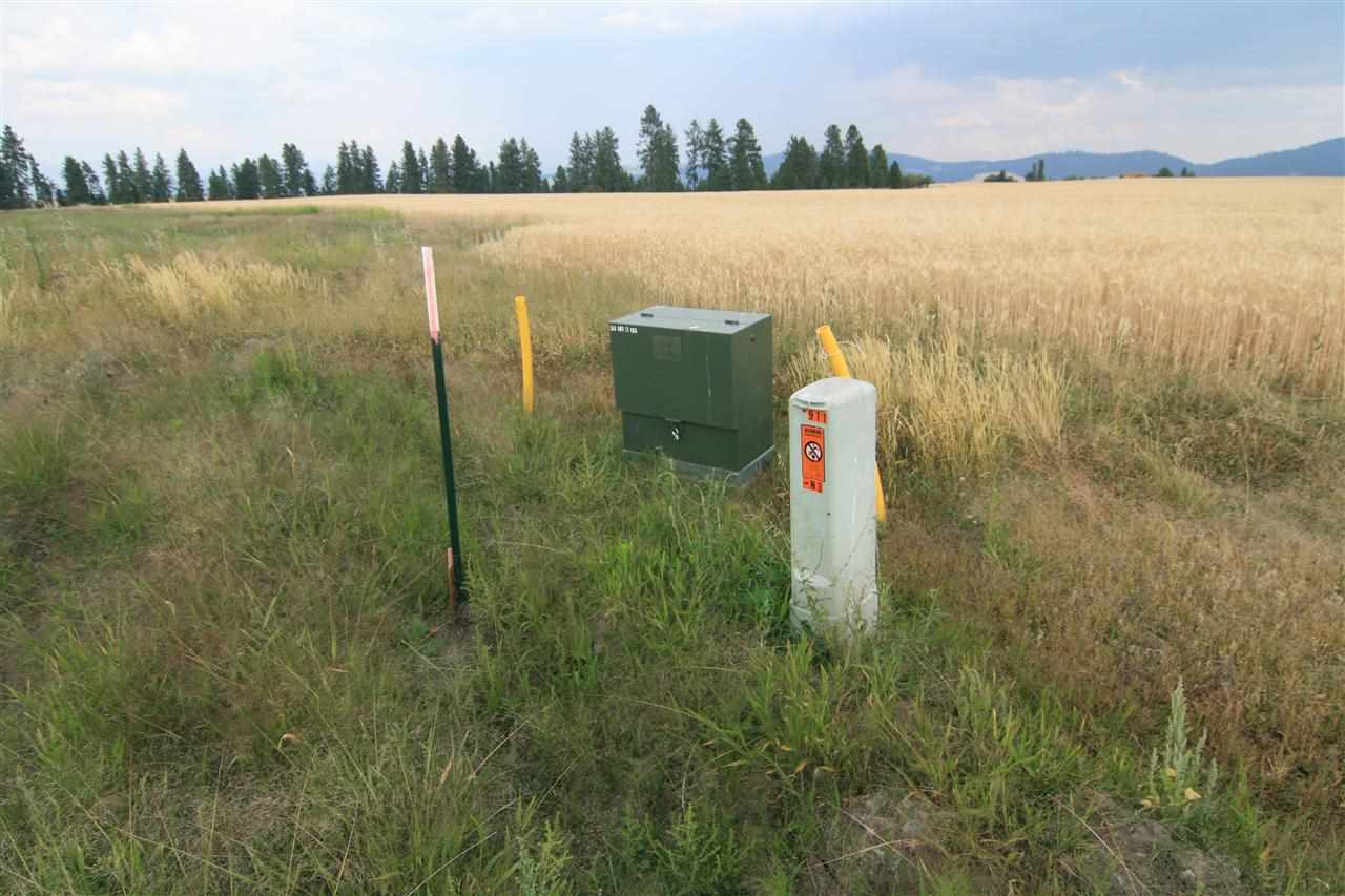 7918 North Whipple Road Spokane, WA 99217 - Photo 7 of 8