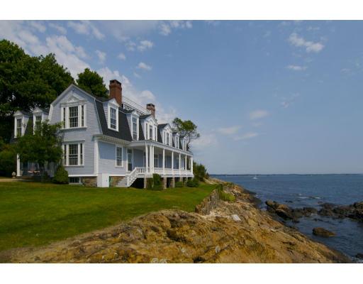 a view of a house with a big yard