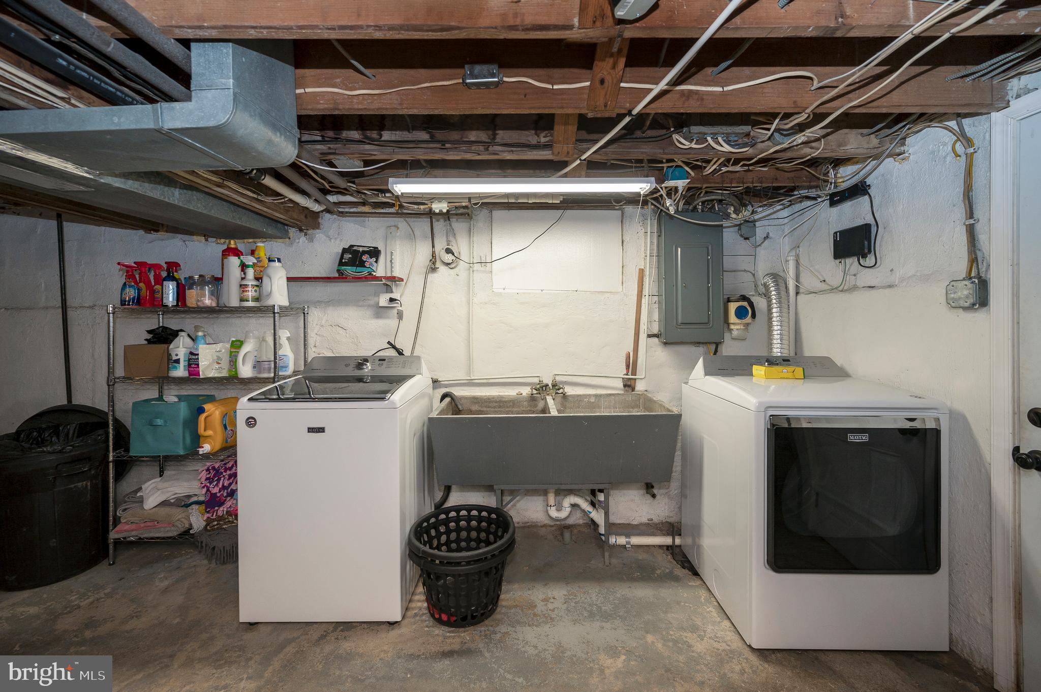 29 Leeland Road Fredericksburg, VA 22405 - Photo 28 of 30 a utility room with dryer and washer