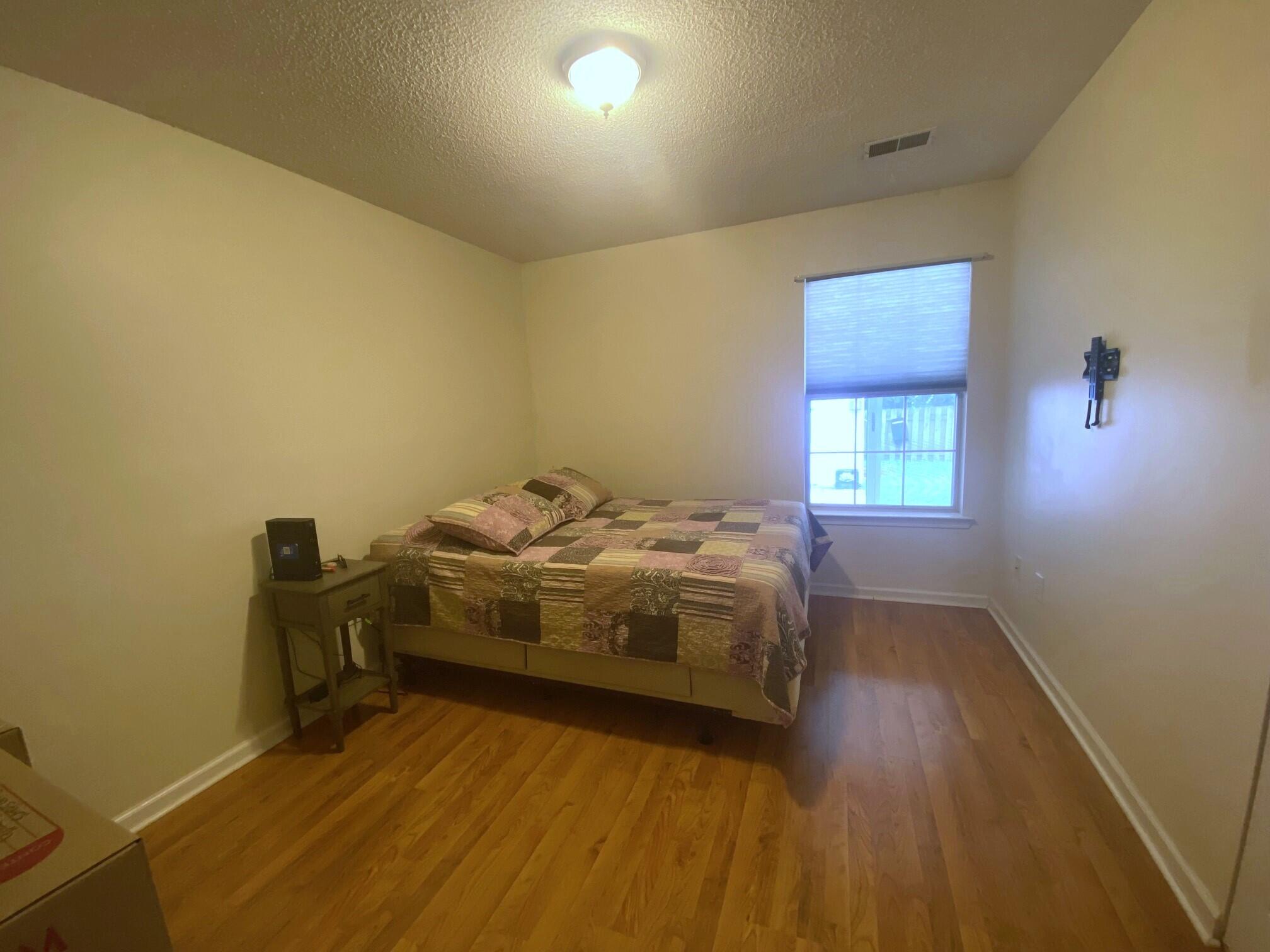 9238 Ayscough Road Summerville, SC 29485 - Photo 21 of 36 Downstairs Bedroom with adjoining Bath