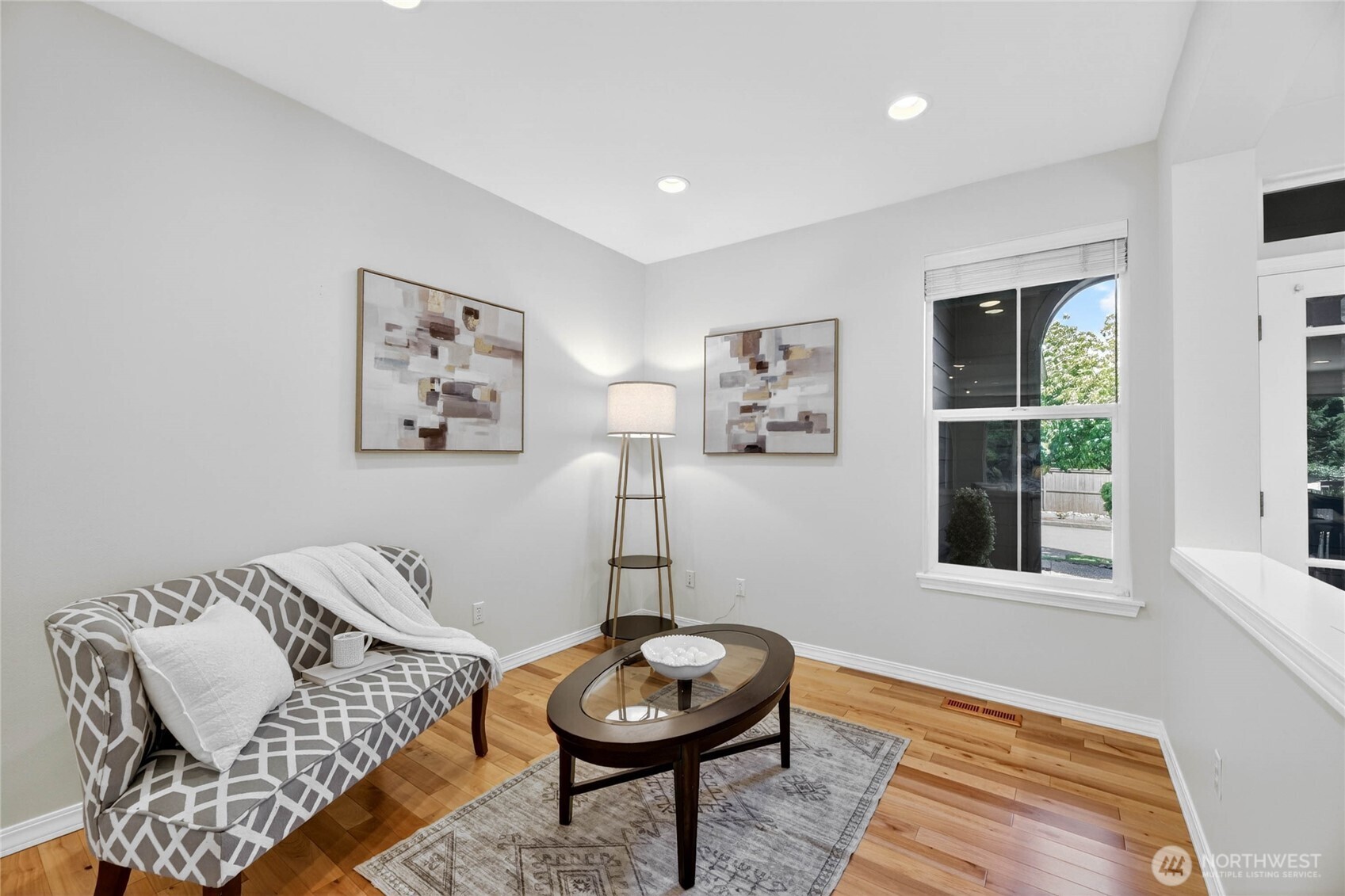 12357 Big Leaf Way Northeast Redmond, WA 98053 - Photo 19 of 36