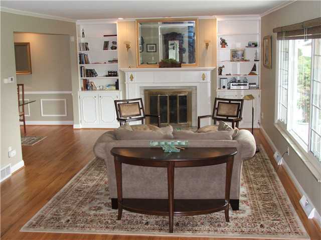4177 Rowanne Road Columbus, OH 43214 - Photo 6 of 12 Gallery Image 6