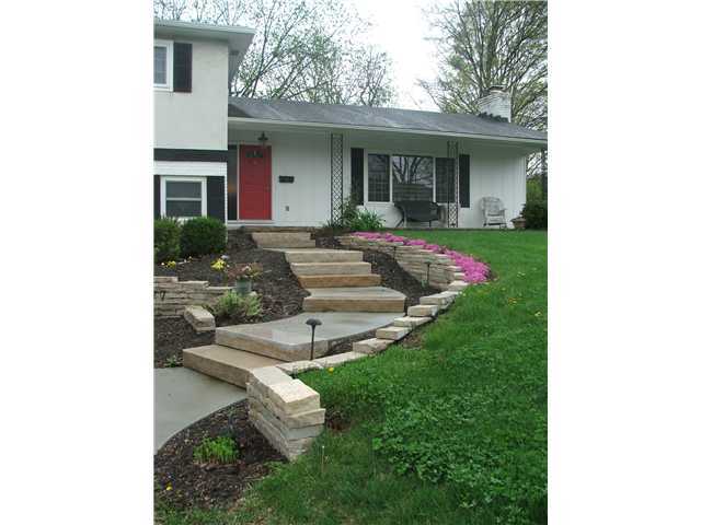 4177 Rowanne Road Columbus, OH 43214 - Photo 10 of 12 Gallery Image 10